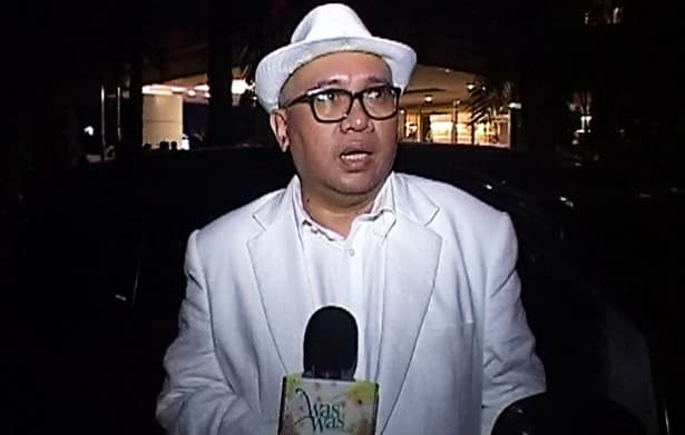 Ayah Angkat Ade Namnung Gelar Tahlilan Tertutup