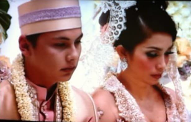 Andhika Pratama Jadi Supir Ussy Dan Anak
