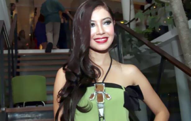 Ratna Galih Trauma Jalan di Catwalk