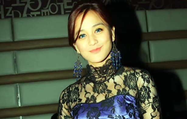 Juwita Bahar Minta Kado Mobil Dari Ayah Tiri