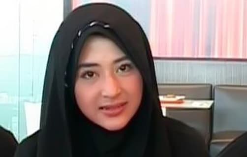 Depe dan Kuasa Hukumnya Nggak Kompak
