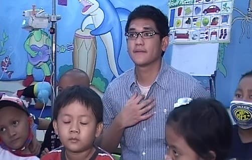 Afgan Berbagi Kasih Dengan Penderita Kanker