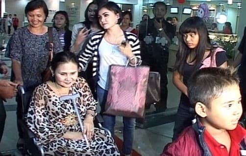 Proses Kelahiran KD Lancar Berkat Dukungan Keluarga