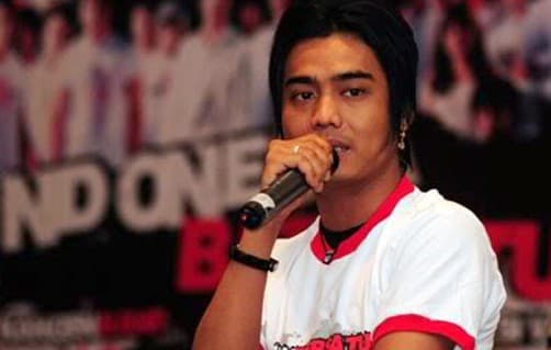 Charly 'ST 12' Jual Lagu Untuk Penderita Cacat