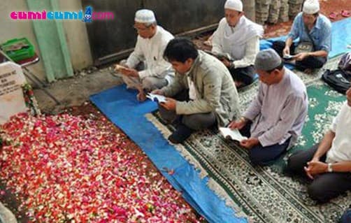 Anak Wujudkan Keinginan Terakahir Zainuddin MZ