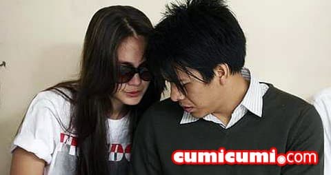 Luna Maya Rindu Setengah Mati Pada Ariel