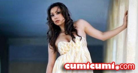 Irfan Bachdim Buat Jennifer Kurniawan Sedih