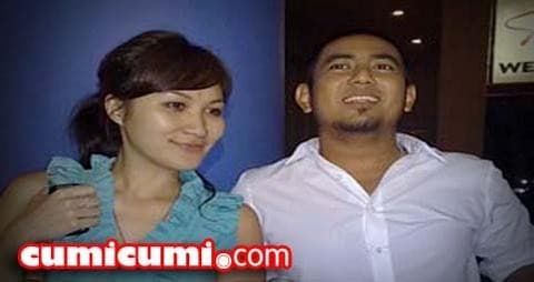 Rio Febrian Ajak Calon Bayi Manggung
