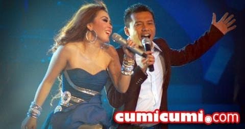 Anang Pembawa Hoki Syahrini