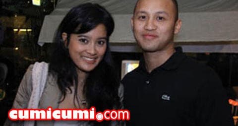 Ananda Mikola Ikat Marcella Dengan Selendang & Anting