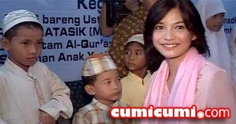 Ramadhan, Chelsea Olivia & Randy Pangalila Berbagi Kasih