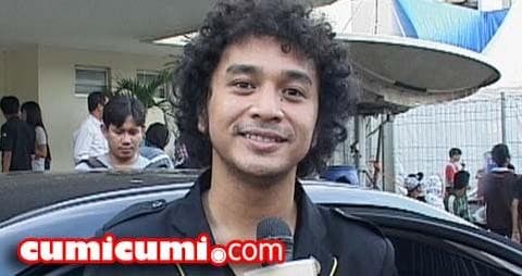 Ultah Ke-27, Giring Dituntut Nikah Oleh Nidji Cholic