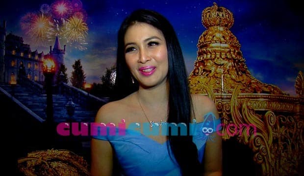 Sandra Resmi Jadi Cinderella...