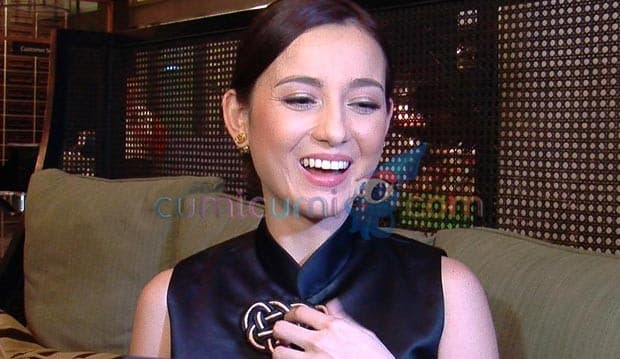 Perdana, Julie Syuting di Eropa...