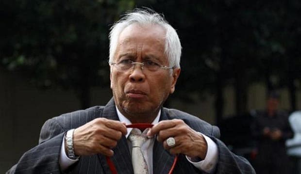 OC Kaligis Beristri Sepuluh...?