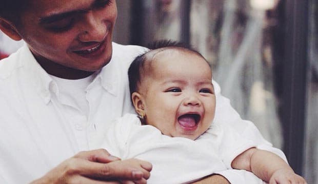 Ricky Harun Jadi Babysitter...