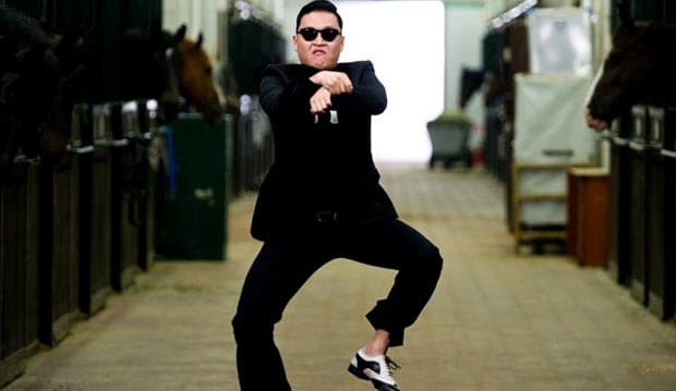 Gangnam Style 'Momok' Psy
