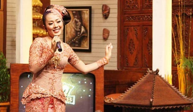 Nekat, Pejabat Tawar Soimah Rp 1 M