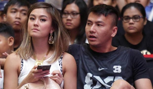 Rebut Wijin, Agnez Orang Ketiga?