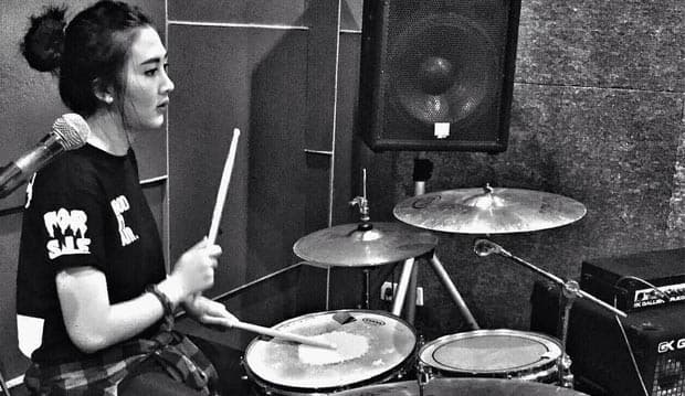 Puty Revita, Ternyata Anak Band