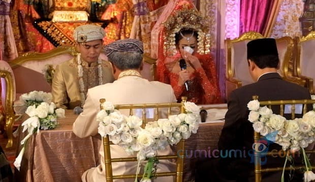 Tangis Nina Zatulini Minta Izin Nikah