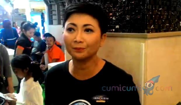 Dilema, Indy Barends Pilih Anak atau Kerja?