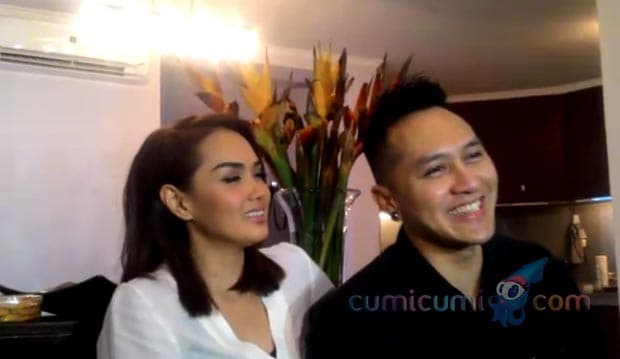 Demian Pasrah Sara Wijayanto Belum Hamil