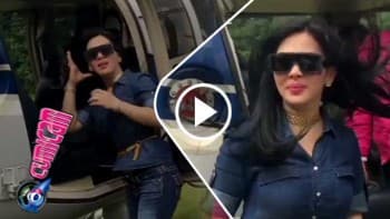 Tembus Kemacetan, Syahrini Carter Helikopter Pribadi
