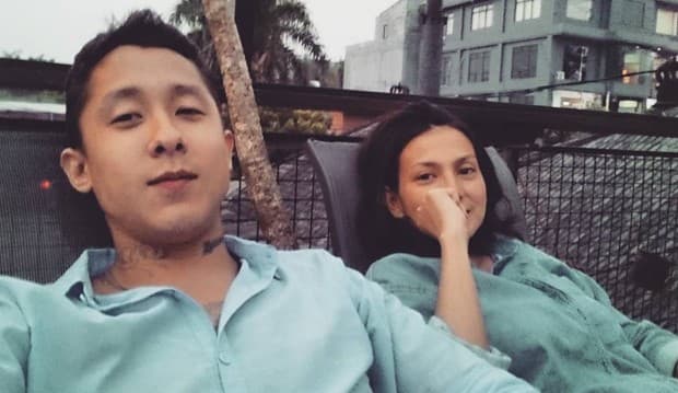 Tinggalkan Anak-Suami, Wanda Hamidah Asyik Liburan