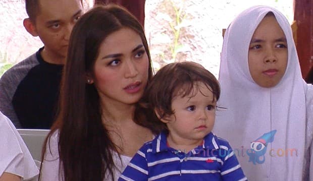 El Barack Ogah Stop Nenen, Jessica Iskandar Dilema