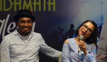 Tanda Mata Glenn Fredly untuk Ruth Sahanaya