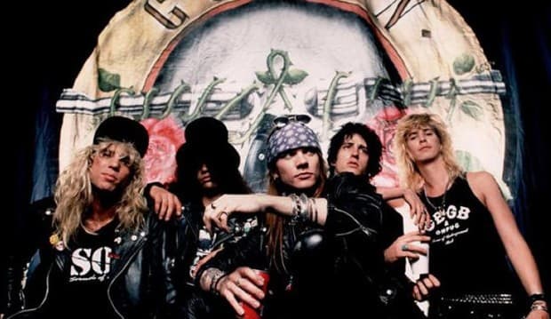 Saat Guns N’ Roses Bawakan Lagu Indonesia Raya
