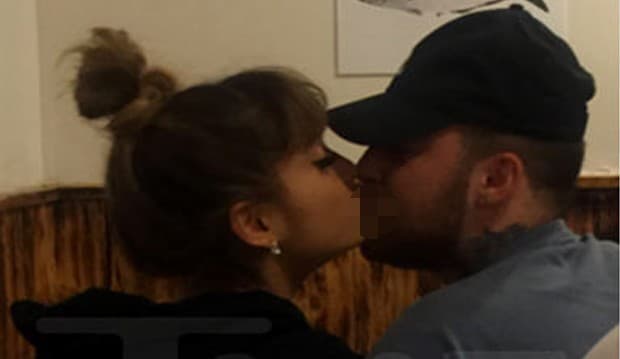 Ketahuan Ciuman, Ariana Grande dan Mac Miller Pacaran?