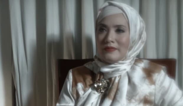 7 Pengakuan Elma Theana Soal Gatot Brajamusti