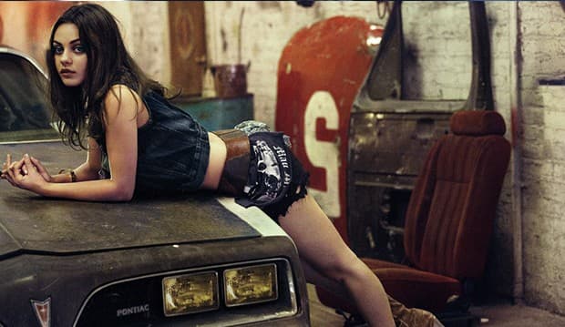 Mila Kunis Tolak Bugil, Karier Hancur!