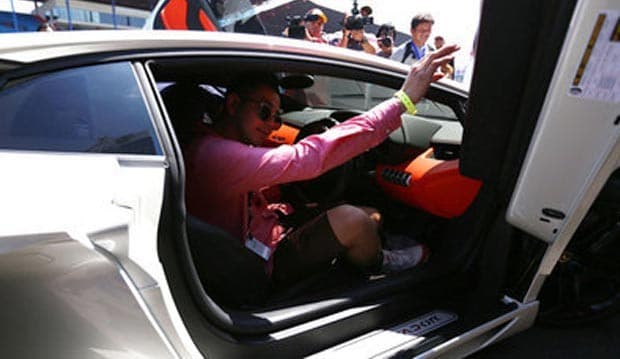 Lamborghini Ringsek, Raffi Ahmad Rugi Belasan Miliar?