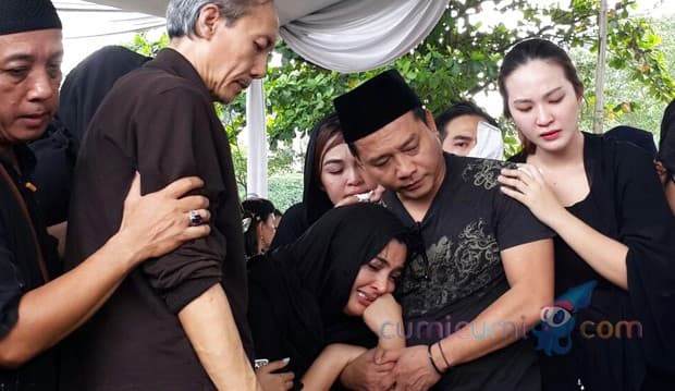 5 Momen Haru Pasca Ibunda Ashanty Tiada