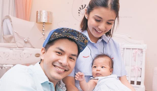 Bikin Passport, Baby Nastusha Mau Liburan Akhir Tahun