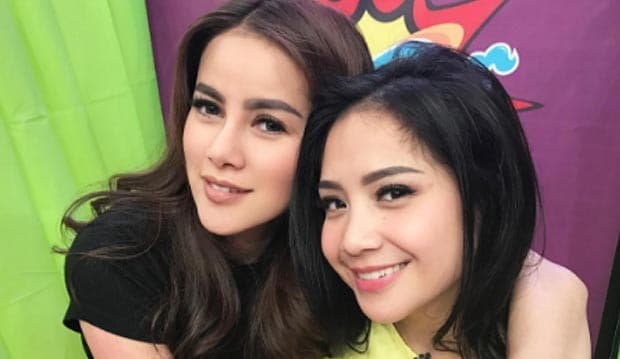 Olla Ramlan-Nagita Slavina Ketemuan, Ngomongin 'Kenakalan' Suami?
