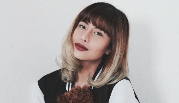 Pamer Foto Pakai Hijab, Awkarin Insaf atau Pencitraan?
