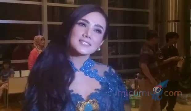 Mulan Jameela Cerita Susahnya Bikin Cilok