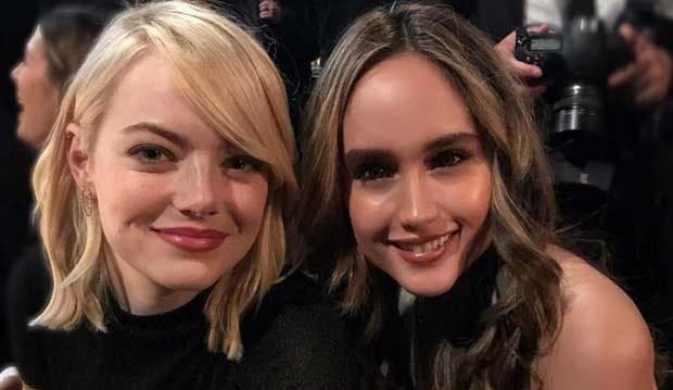 Bikin Sirik, Cinta Laura Selfie Bareng Emma Stone