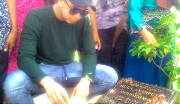 Kejar Waktu, Raffi Ahmad Nyekar ke Makam Jupe dan Olga