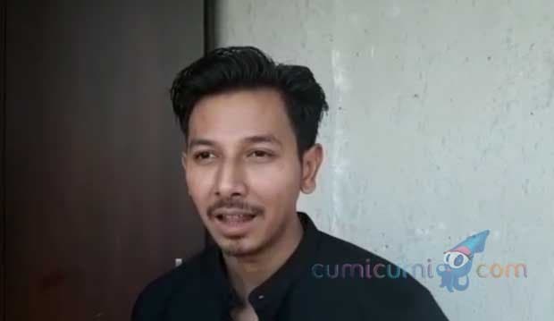 Pengalaman Pertama Ambil Rapor Anak, Sonny Septian Girang