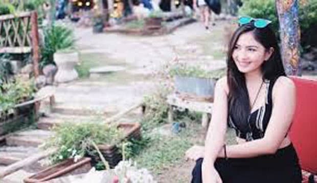 Jessica Mila Pose Seksi di Kolam, Netizen Ngarep Renang Bareng