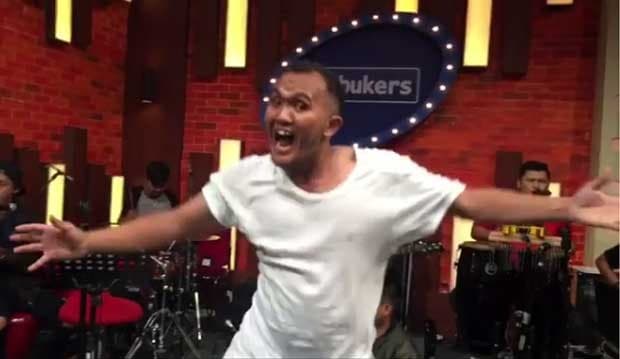Goyang Despacito di Depan Kaligrafi, Caisar Panen Hujatan