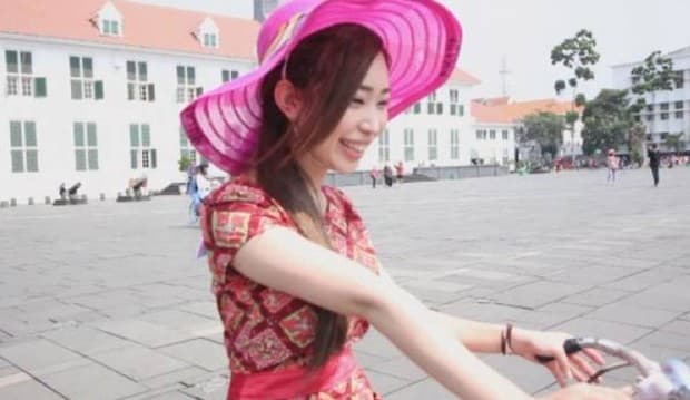 Ke Kota Tua, Bintang Film Dewasa Jepang Ini Syuting Adegan Seks?