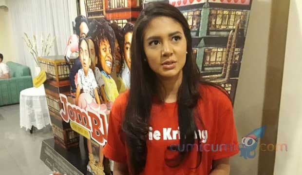 Pertama Pacaran, Aurelie Moeremans Gugup Gandengan