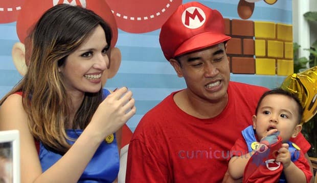 Di Depan Nia Ramadhani, Ardie Bakrie Genit Lirik Cewek Cantik