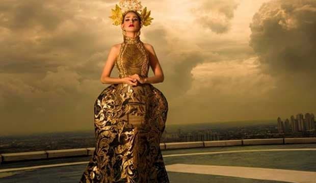 Mulan Jameela Pose Pamer Dada, Netizen Bilang Hasil Editan